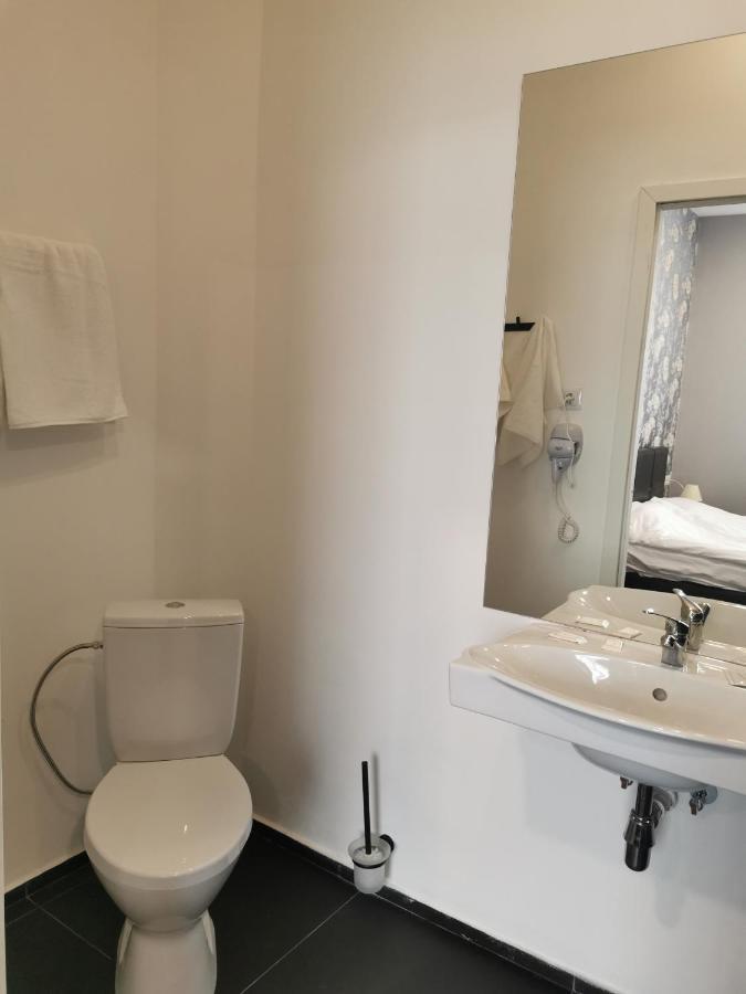 Central Hotel With Free Parking Riga Extérieur photo